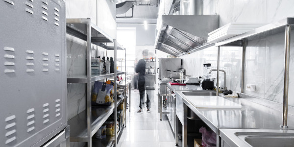 Limpiezas Campanas Extractoras de Cocinas Benlloch · Cocina de Geriátricos