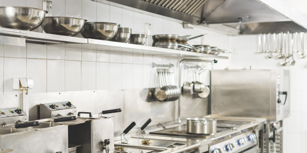 Limpiezas de Conductos de Extracción y Ventilación Benlloch · Cocina de Chiringuitos