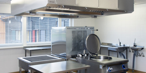 Limpiezas de Filtros, Turbinas y Motores Sierra Engarcerán · Cocina de Geriátricos